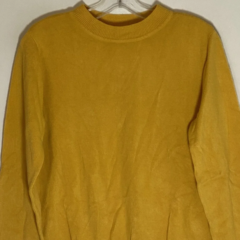 Kim Rogers Sweater Womens Medium Yellow Knit Pullover Crew Neck Grannycore Comfy